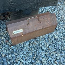 Cool old rusty toolbox