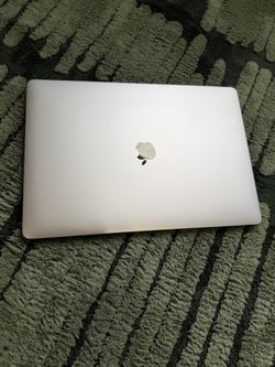 2019 MacBook Pro 16inch screen
