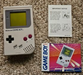 Original Nintendo Game Boy DMG-01 1989 with 3 games