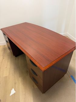 Office desk with locking drawers Office desk with locking drawers
