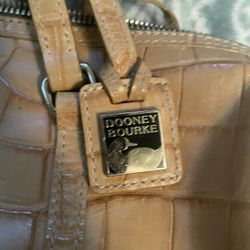 Great Condition Dooney + Bourke Leather Purse