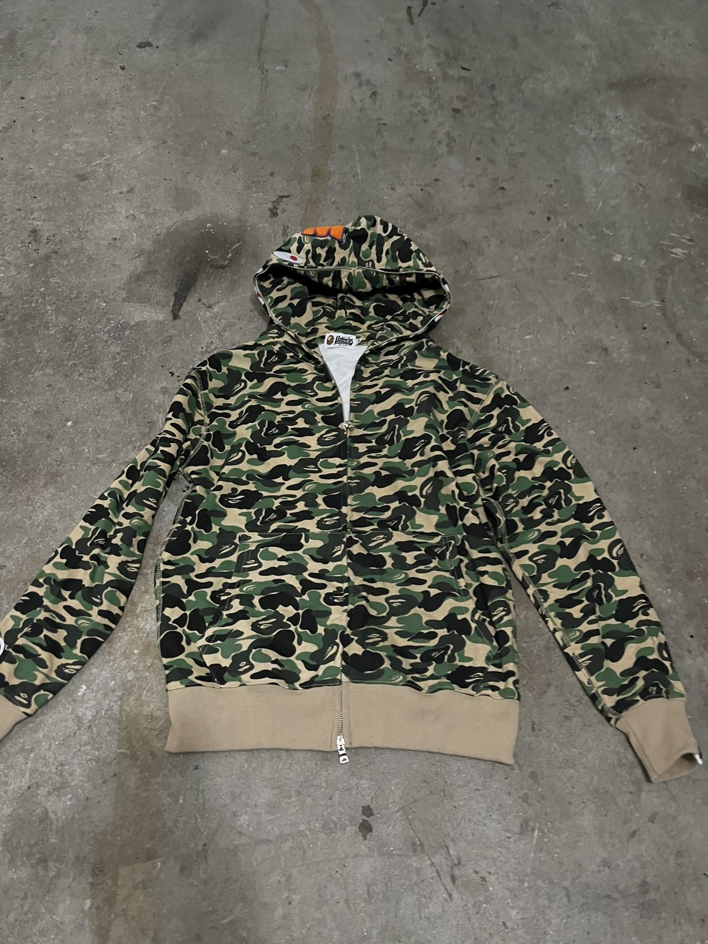 Bape Hoodie Size Medium