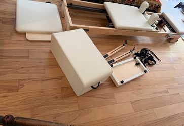Your Reformer The Studio Cream Color with Extra Accessories