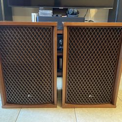 Sansui SP-2500 Walnut 5-way Floor Speakers Pair (2)