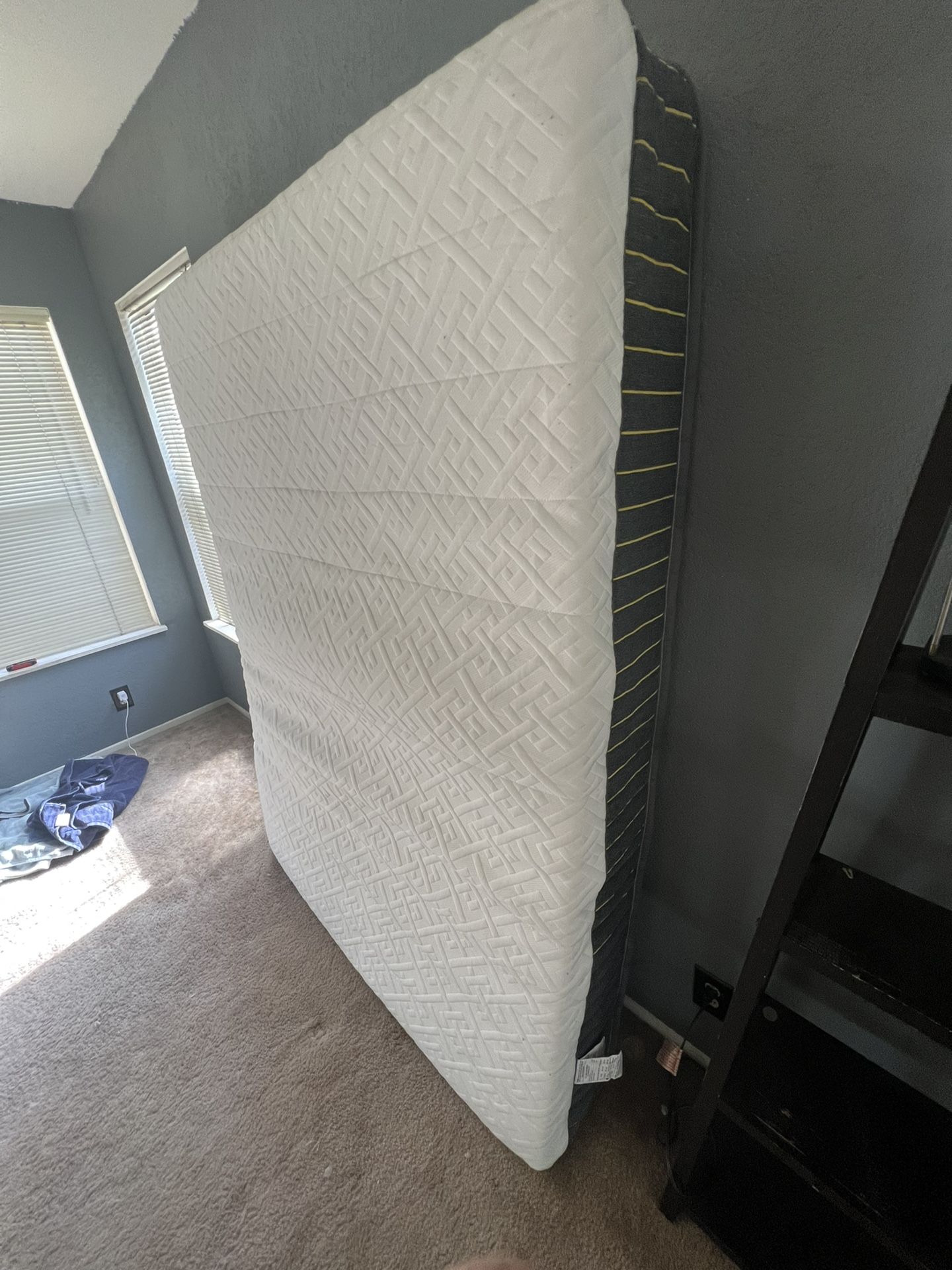 10 Inch Mattress (Hybrid Springs And Foam Topper)