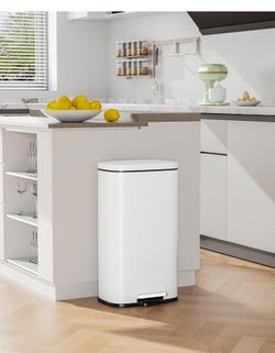 Arlopu 8 Gallon Step Kitchen Trash Can
