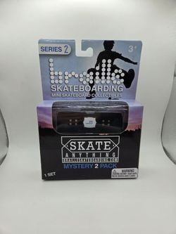Mini Skateboard Mystery 2-pack Series 2 Braille Skateboarding - NEW