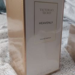 Victoria Secret Perfume (Heavenly) 