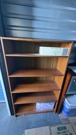 Brown Wood Bookshelf – 5 Shelves