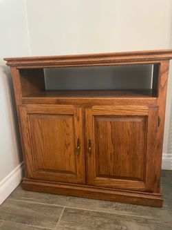 Tv. Cabinet