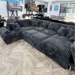 Brand New Super Comfy Pullout Sectional Set 