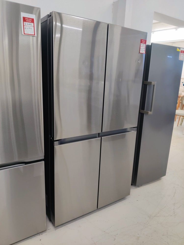 New Samsung
Bespoke 23 cu. ft. Counter Depth 4-Door Flex French Door Refrigerator in Stainless Steel