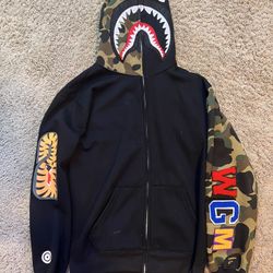 BAPE Shark Full Zip Up Camp Sleeve 