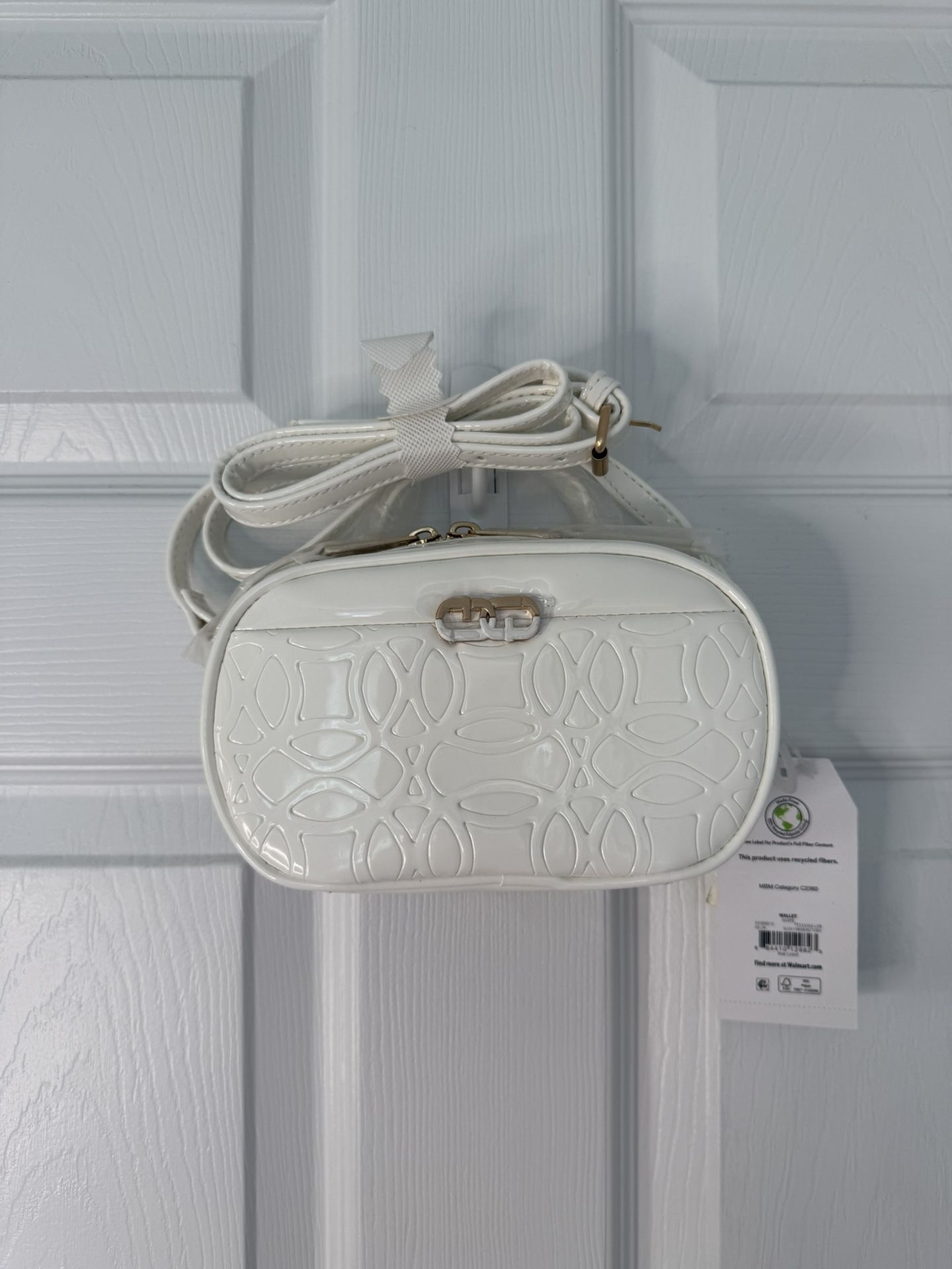 Time and Tru Crossbody Strap Women's Wallet