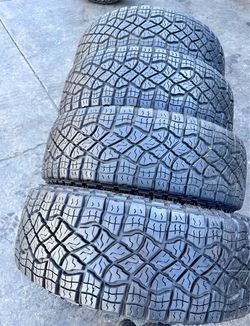 275 65 18 Goodyear I sell this Seth of tires with 80% of Life the 4