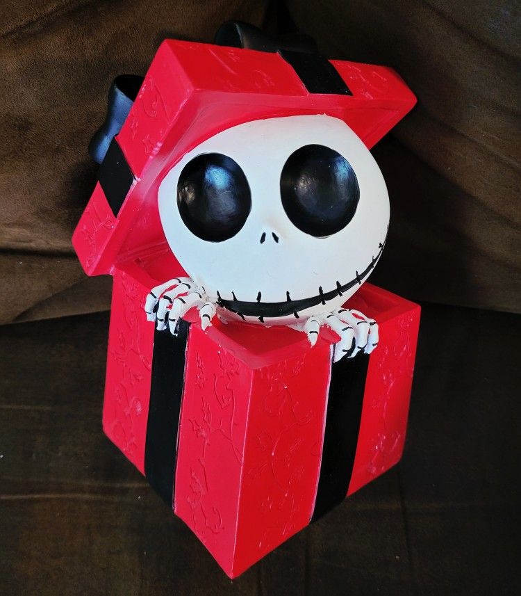 NIGHTMARE BEFORE CHRISTMAS 🎄 JACK PRESENT 🎁 FIGURE 
