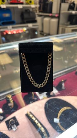 10k Necklace ‼️ASK FOR DIANA‼️