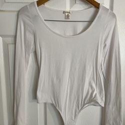 Excellent Condition- Women’s White Bodysuit/ Size: Medium 