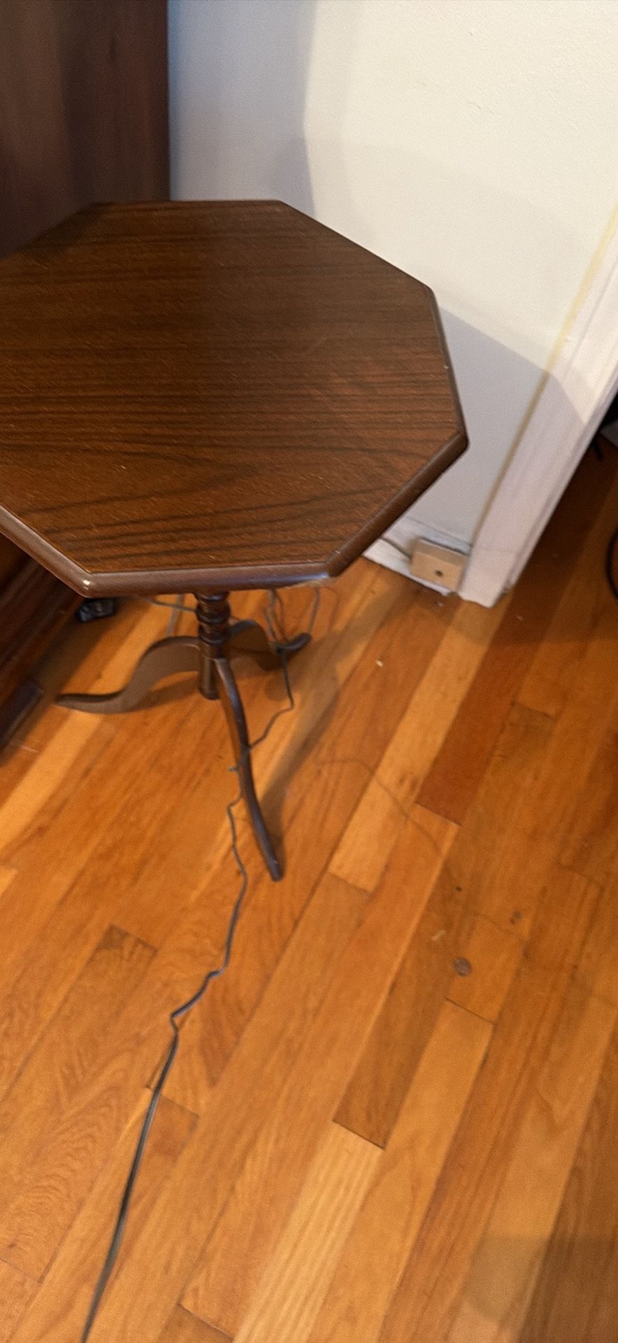 Quick Sale! Vintage Wood Accent Table / Plant Stand