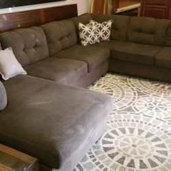 Gently used grey sectional couch STILL AVAILABLE
