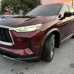 2022 INFINITI QX60 LUXE