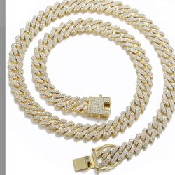 Cuban link 12 mm 24 inch chain very nice and sturdy will not fade high-quality