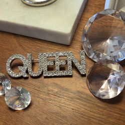 Queen Pin And Jewels 