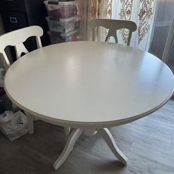 Round White Dining Table with 2 Chairs