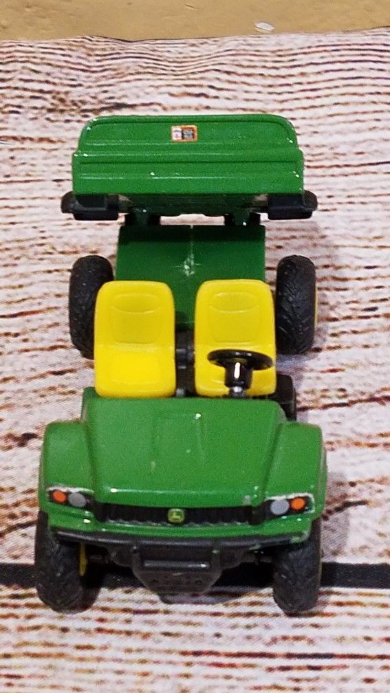 @CHV JOHN DEERE GATOR TOY CAR. #34