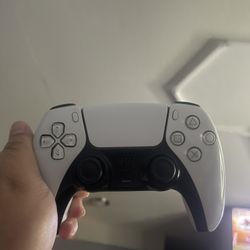 Ps5 Controller Still in great condition!