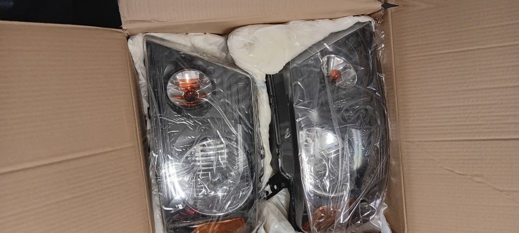 Headlights For A Ford F150 2004- 2009