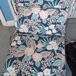 Brand New Hampton Bay Patio Cushions Set Of 4