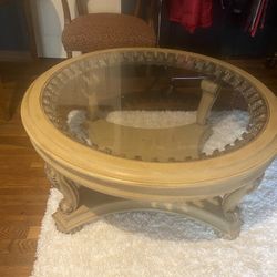 Coffe Table With Glass Top 