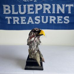 🇺🇸🦅 Patriotic American Flag Bald Eagle Bust Statue – Detailed Resin Sculpture 🦅🇺🇸