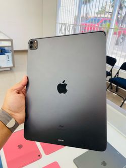iPad Pro 5th Gen 12.9inch 128gb