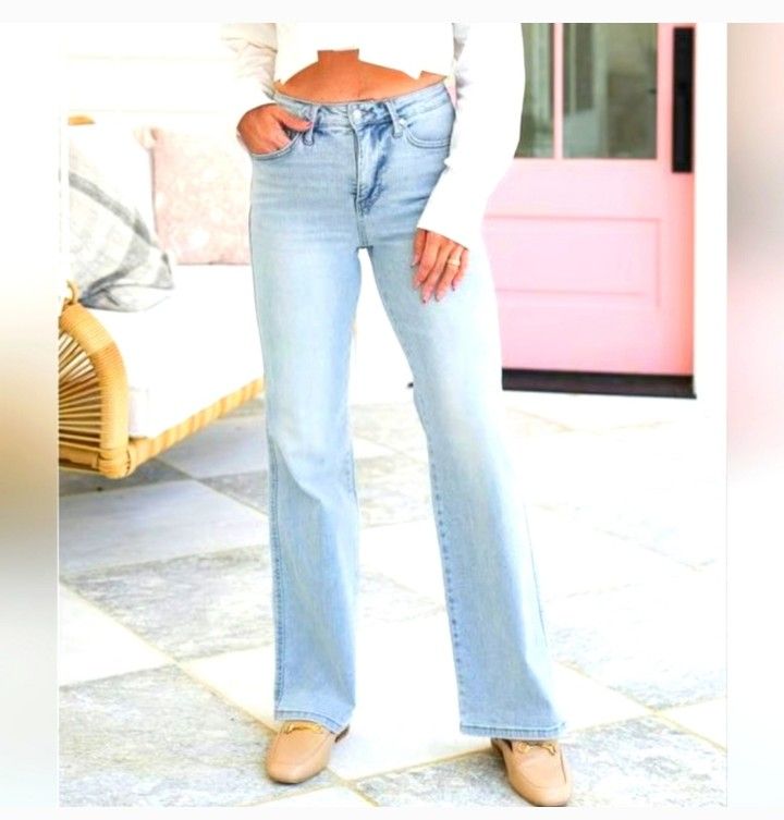 NEW Women's Vintage Wash Light Blue Straight Leg High Waist Denim Jeans
