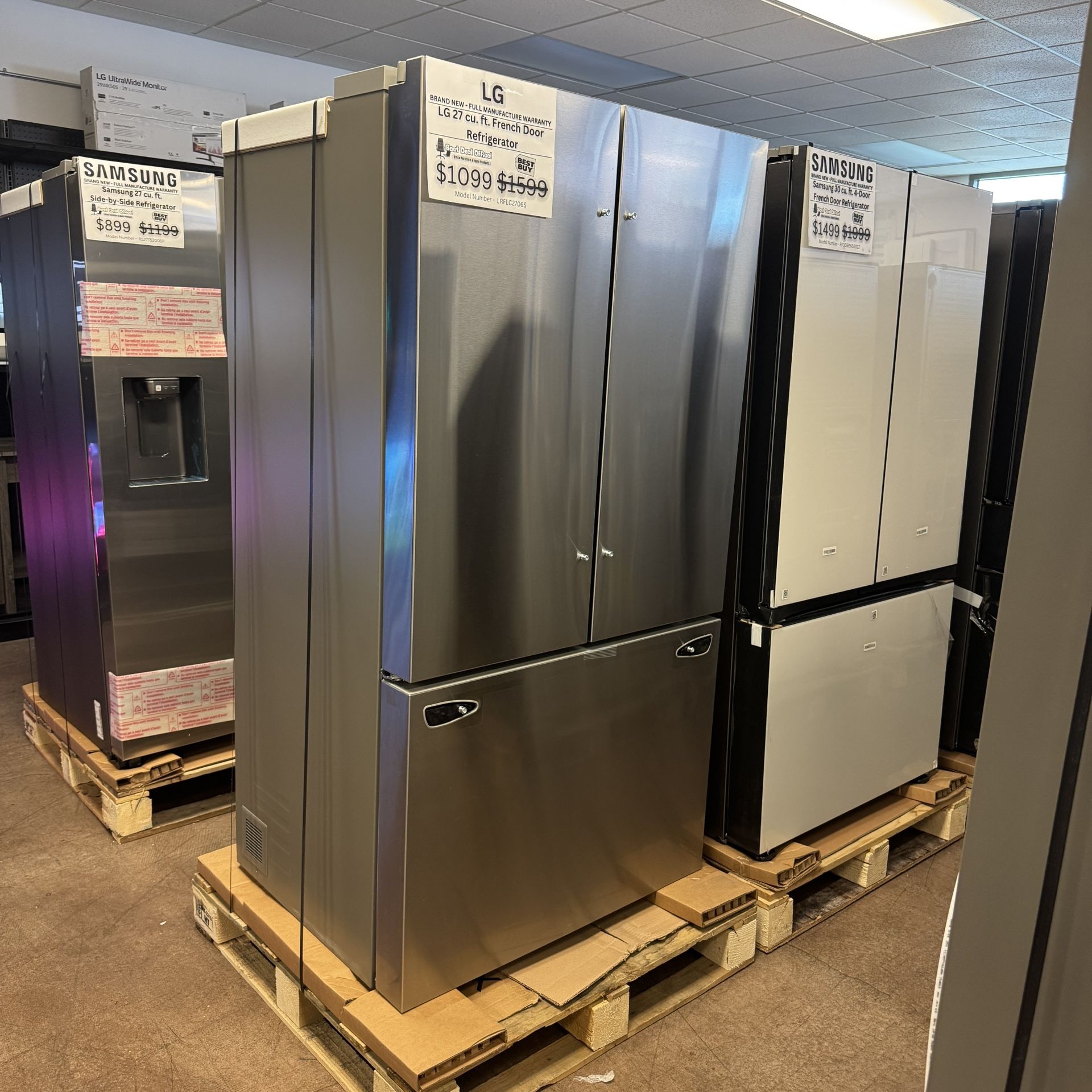 Brand New LG Refrigerator French Doors Stainless Steel With Full Warranty