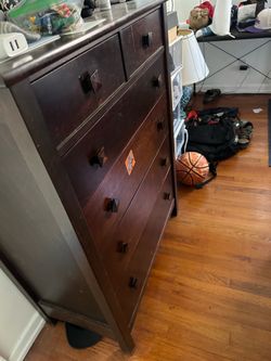 Remodeling free dresser
