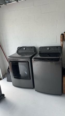 LG Washer and Dryer Set