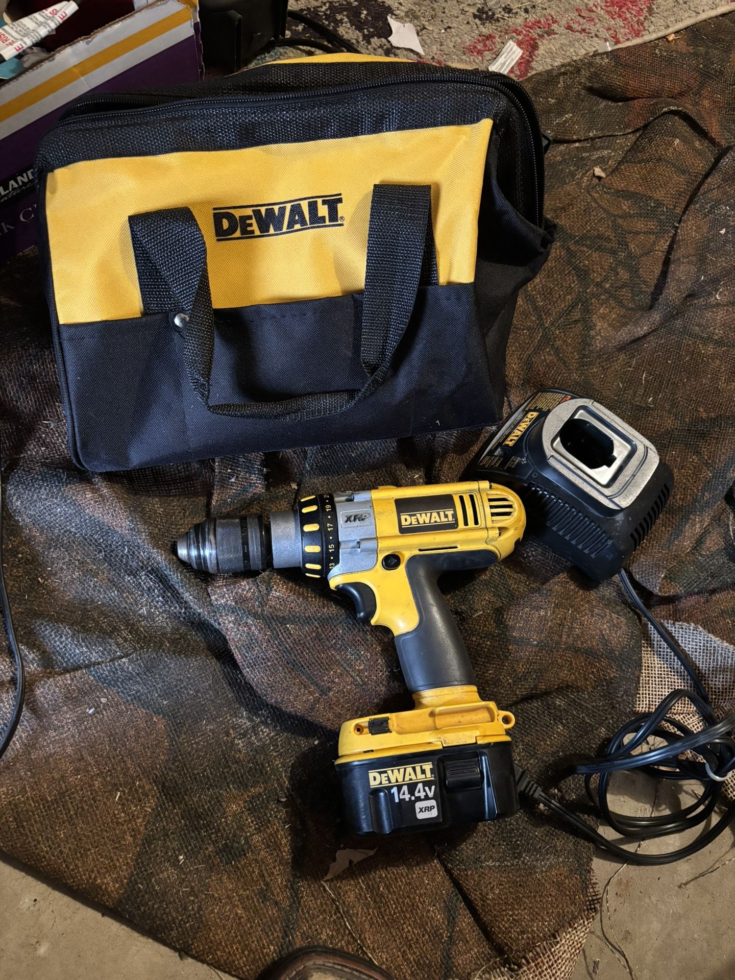 Dewalt Drill With Charger And Battery. 