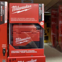 Milwaukee USB Bluetooth Jobsite Buds