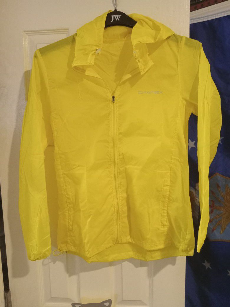 🧥CHAREX Windbreaker w/a packable carry pouch.. (Sunny Yellow). (WOMENS)