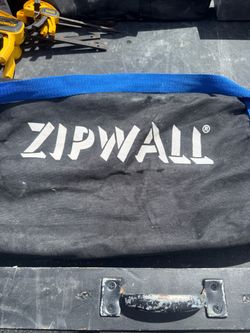 ZipWall Carry Bag dust barrier kit