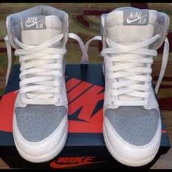 Size 7 - Jordan 1 Retro High OG Stealth