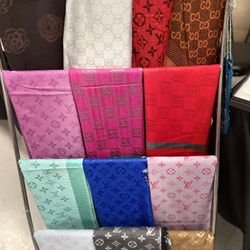 shawls / scarf 