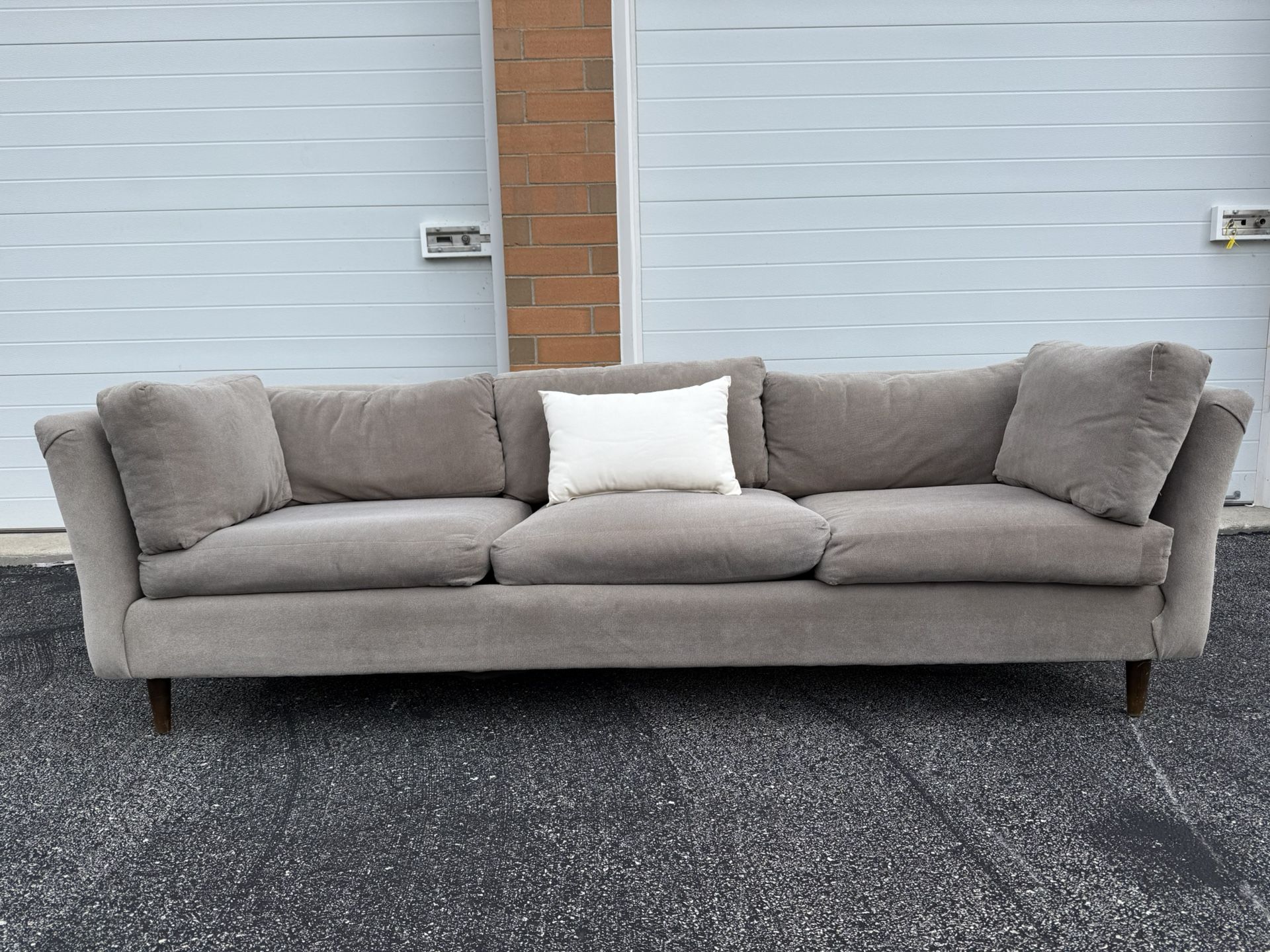 Vintage Modern 3-Seater Sofa β Taupe Gray ***Free Curbside Delivery***
