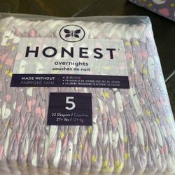 Diapers  Honest  Overnights Size 5  Cont 22  Diapers 5.00