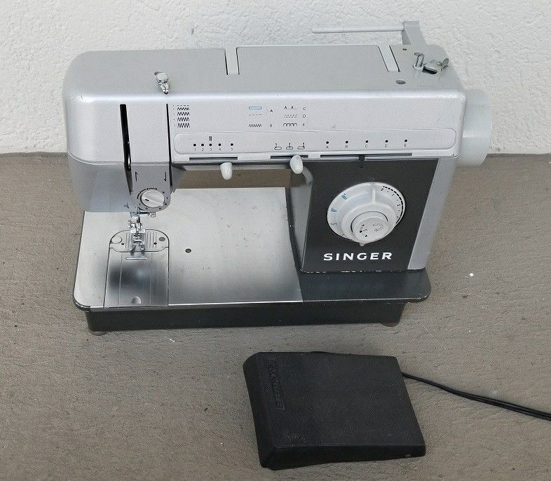 Singer COMMERCIAL CG 500 Heavy-Duty Sewing Machine w/Manual READY 2 SEW! EXC++