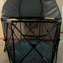 Evenflo Play-Away Portable Playard 