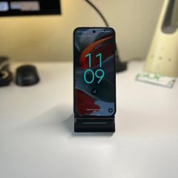 Flawless Unlocked Pixel 9 With Warranty 